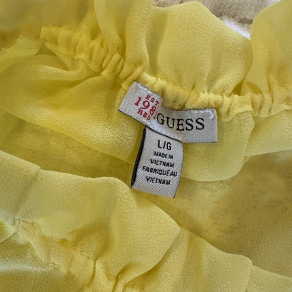 Like new sheer guess top - Picture 7 of 8